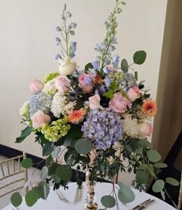 Corporate flowers and private event flowers, beautiful floral arrangements for corporates events