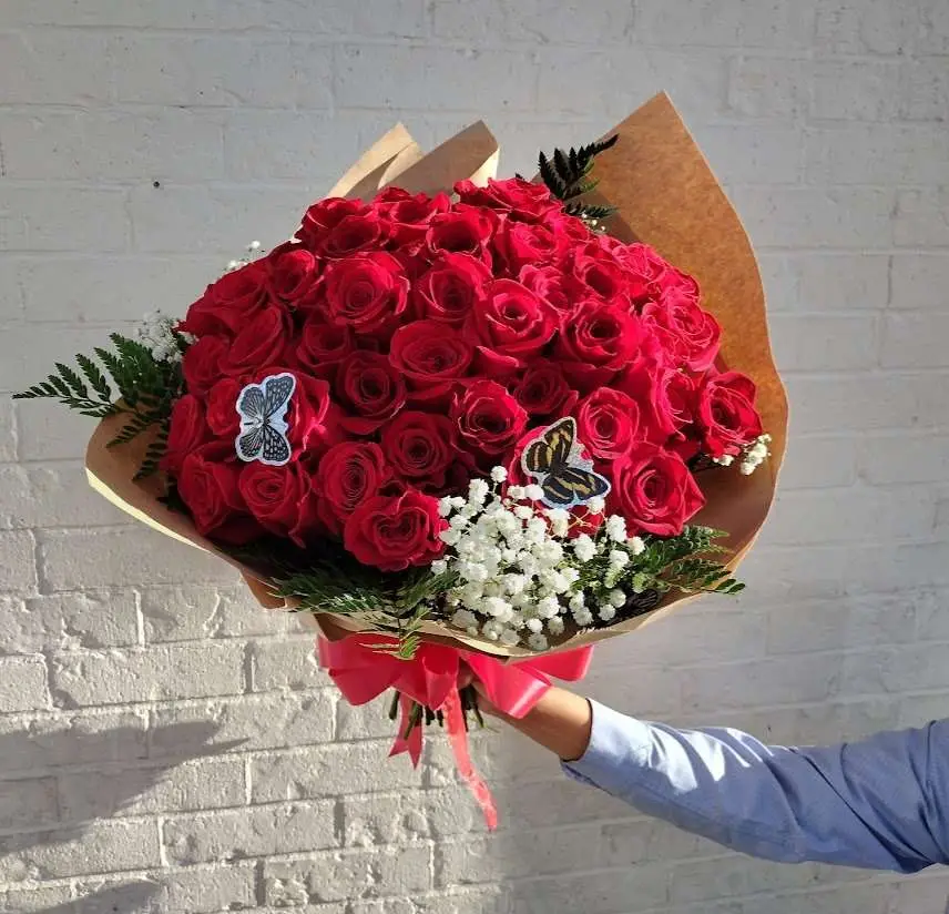 Fifty long stem premium Roses. - Image 5