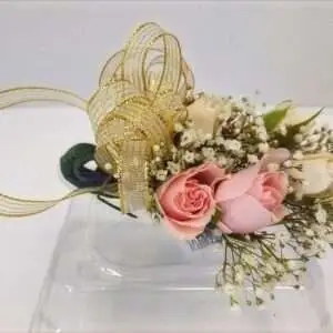 Beige and pink corsage