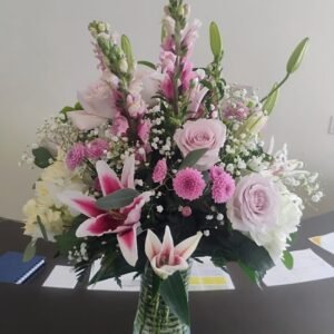 Sublime love. Light pink and white flowers in a vase.