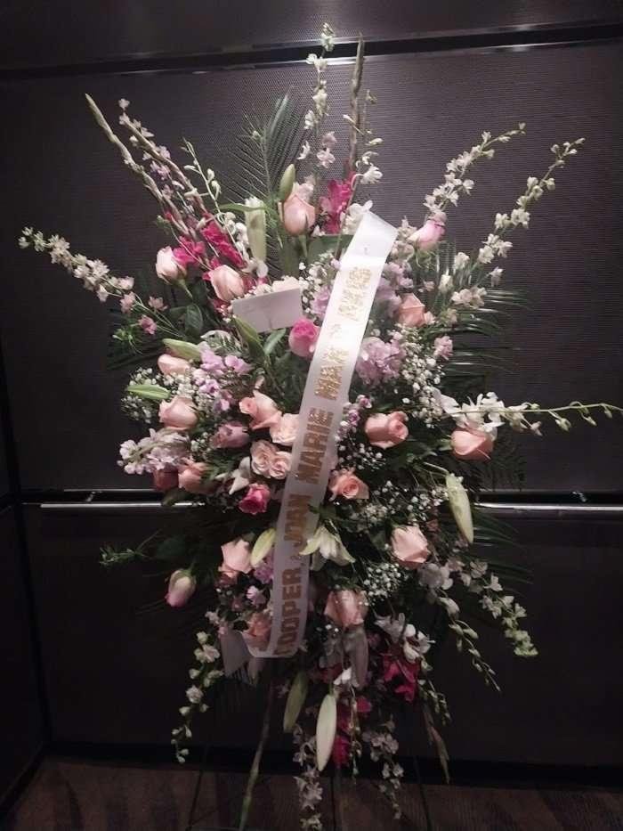 Light Blooms spray - Image 2